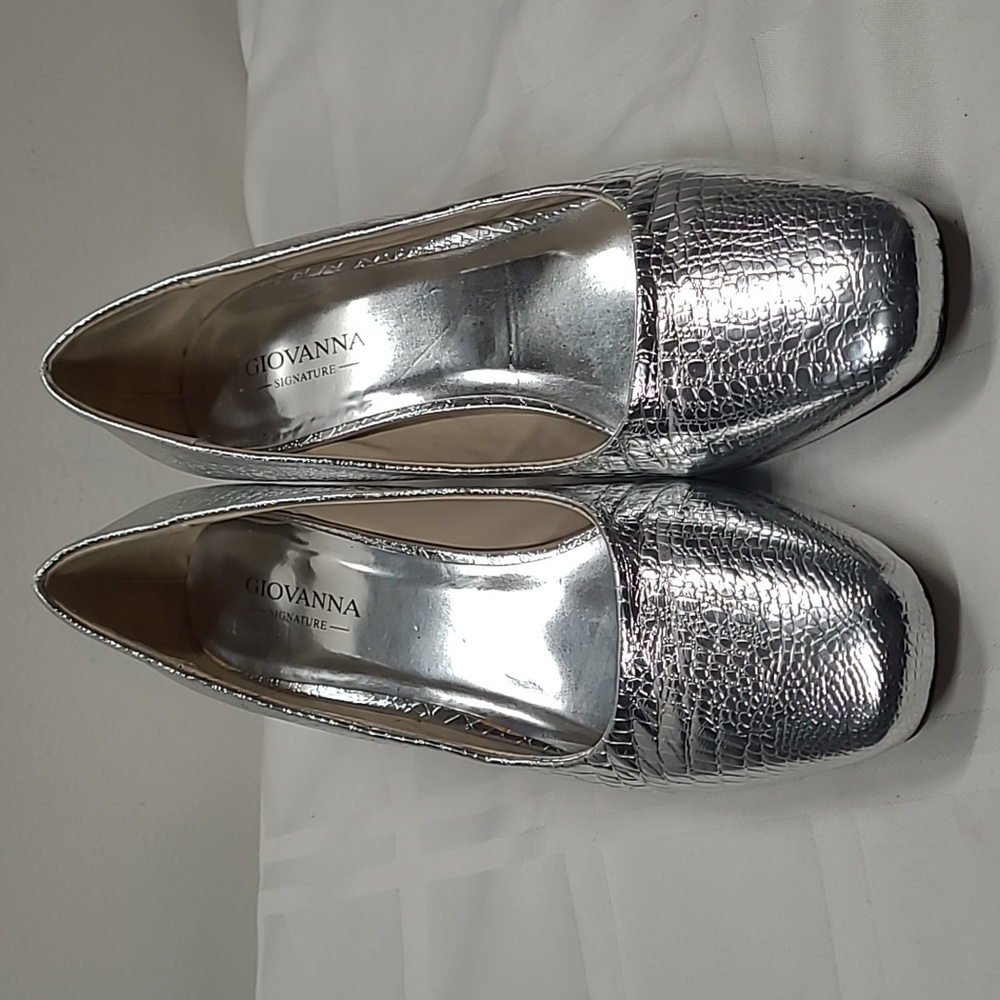 Giovanna Women's Shoe